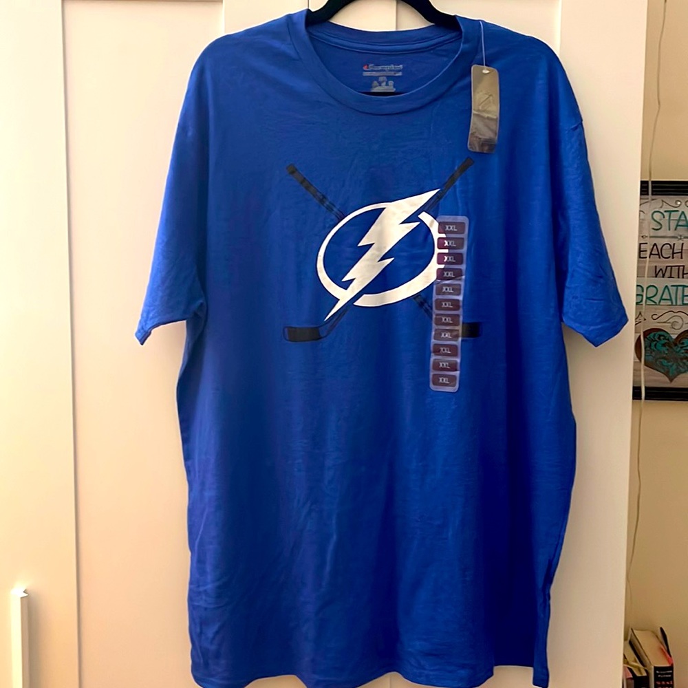 NWT Men’s Champion Tampa Bay Lightning T-shirt